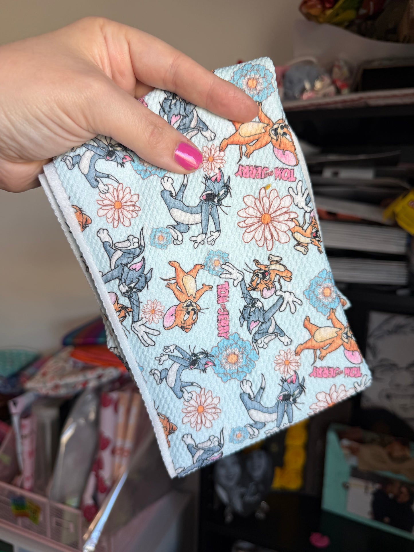 5xWOF BULL CAT AND MOUSE