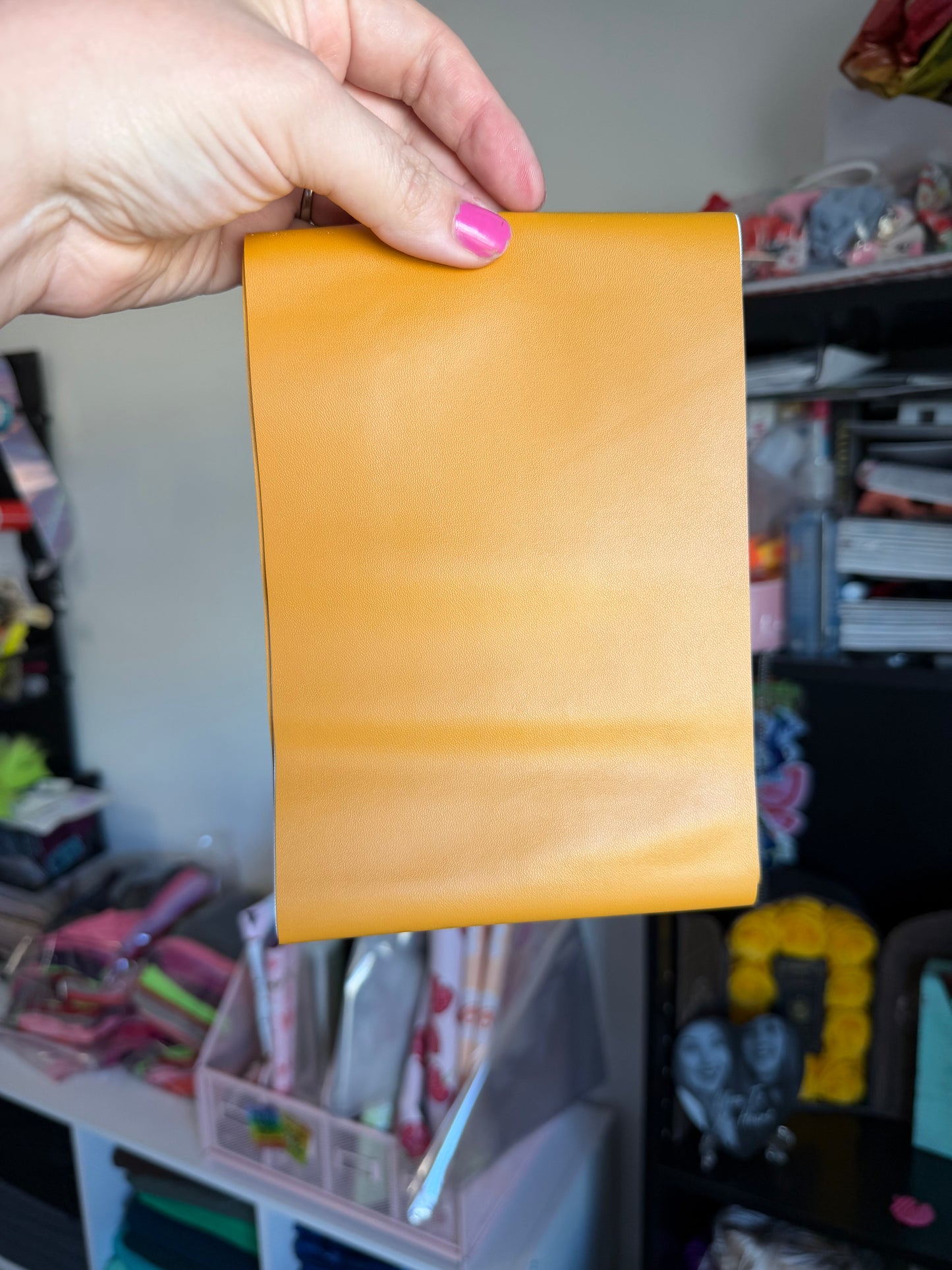 5xWOF PLEATHER MUSTARD